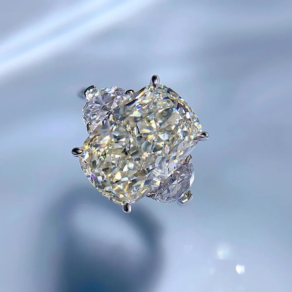 15.76 ct. Elongated Cushion Cut Pale Champagne & Trillion Cut White Diamond Ring - Picture 5 of 16